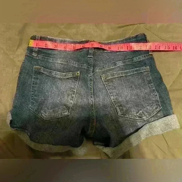 Celebrity Pink  denim shorts size 3 - Picture 5 of 6
